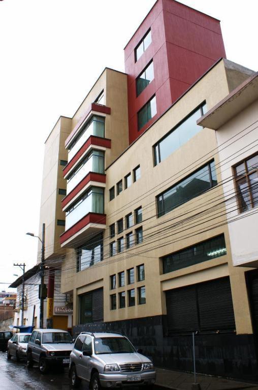 Hotel Flor De Los Andes Tulcan Bagian luar foto
