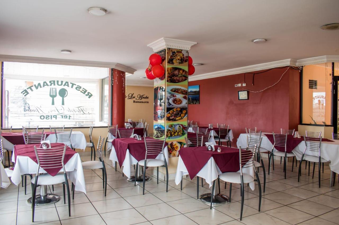 Hotel Flor De Los Andes Tulcan Bagian luar foto